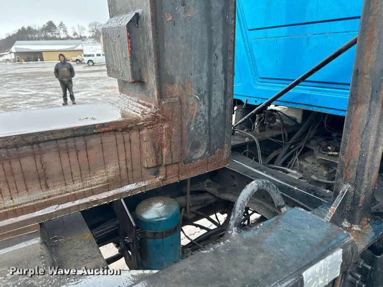 image for item LO9483 2007 Mack CTP713B roll-off container truck