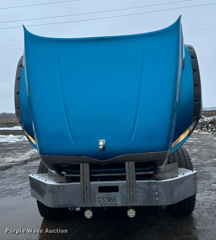 image for item LO9483 2007 Mack CTP713B roll-off container truck