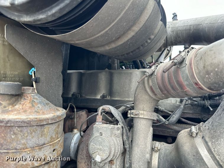 image for item LO9483 2007 Mack CTP713B roll-off container truck