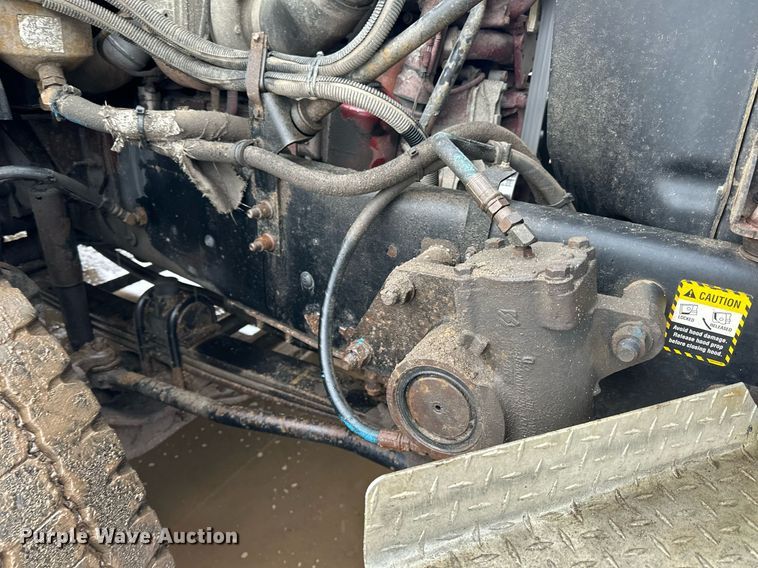 image for item LO9483 2007 Mack CTP713B roll-off container truck