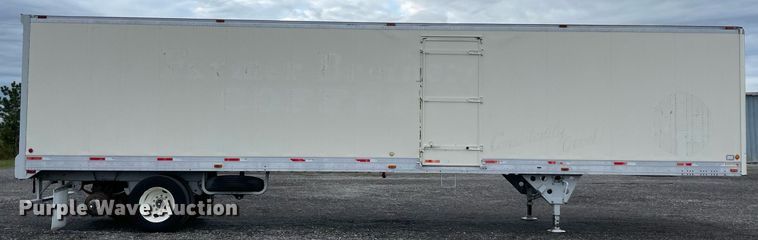 image for item LV9096 1988 Utility Trailer  VS2D dry van trailer