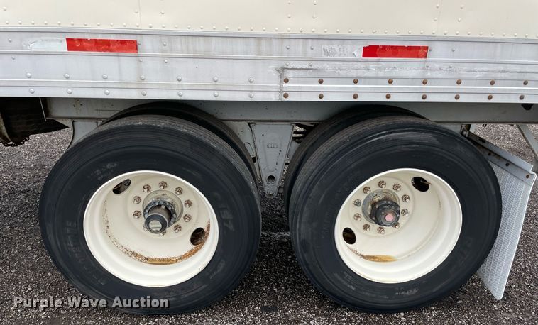 image for item LV9096 1988 Utility Trailer  VS2D dry van trailer