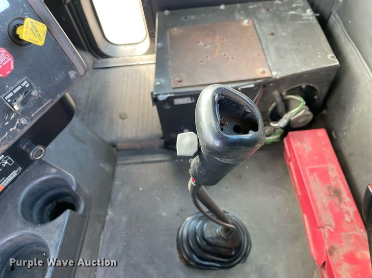 image for item LV9981 1998 International 9100 semi truck