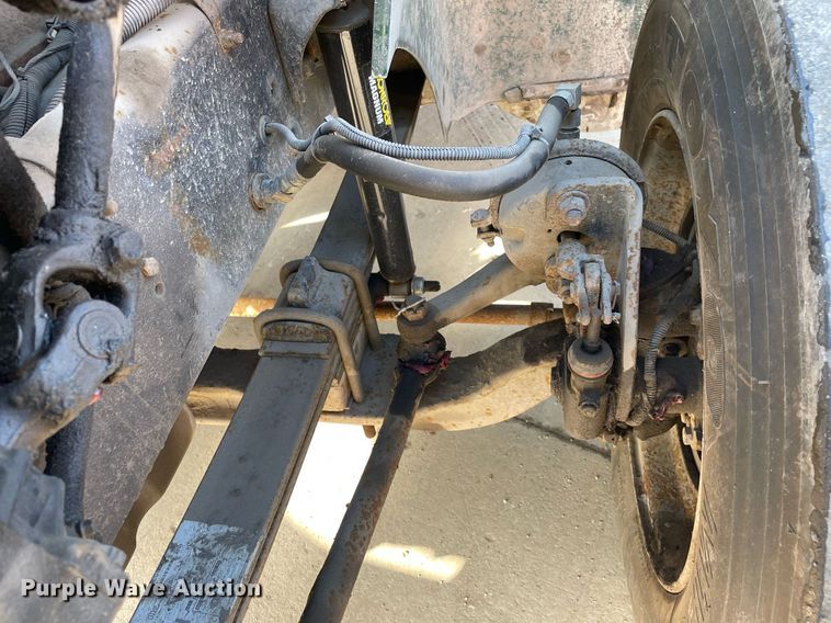 image for item LV9981 1998 International 9100 semi truck