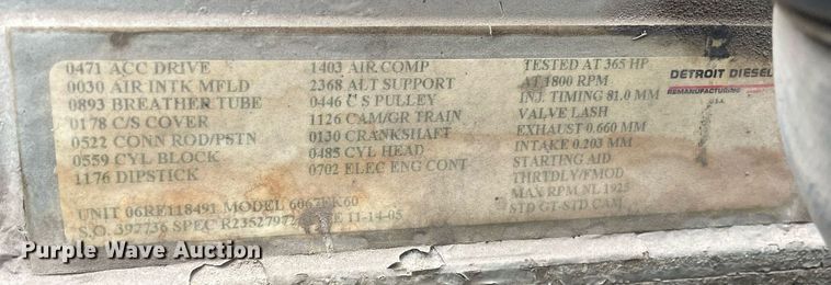 image for item LV9982 1999 International 9100 semi truck