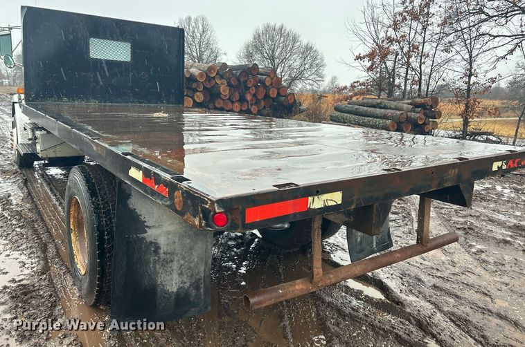 image for item NE9751 1999 Freightliner FL80 flatbed truck