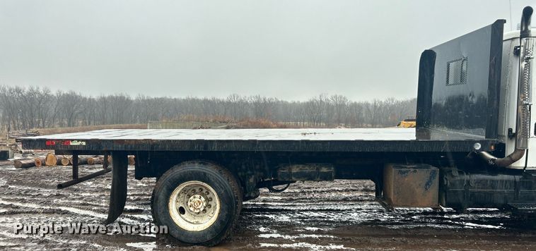 image for item NE9751 1999 Freightliner FL80 flatbed truck