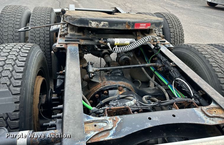 image for item NI9767 2018 Freightliner  Cascadia Evolution 125 semi truck