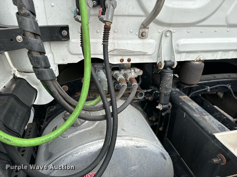 image for item NI9767 2018 Freightliner  Cascadia Evolution 125 semi truck