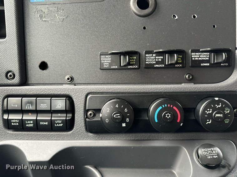 image for item NI9767 2018 Freightliner  Cascadia Evolution 125 semi truck