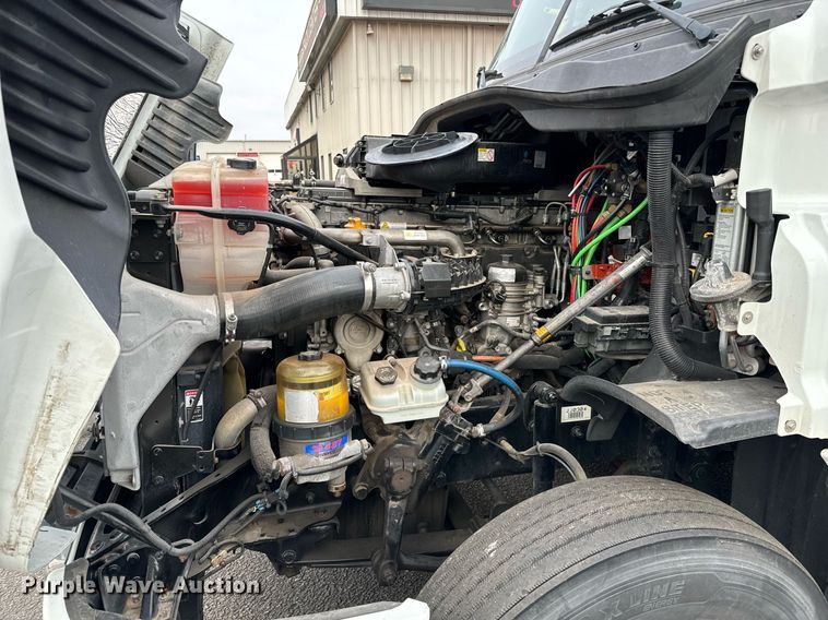 image for item NI9767 2018 Freightliner  Cascadia Evolution 125 semi truck