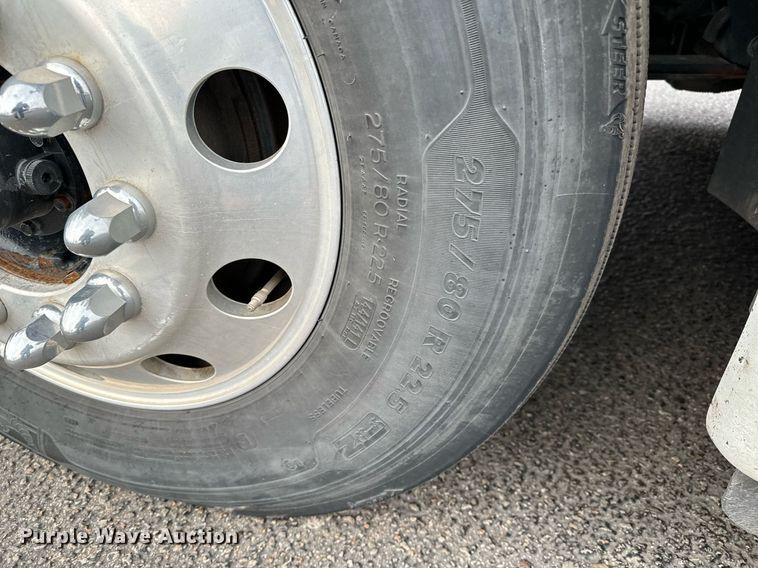 image for item NI9767 2018 Freightliner  Cascadia Evolution 125 semi truck