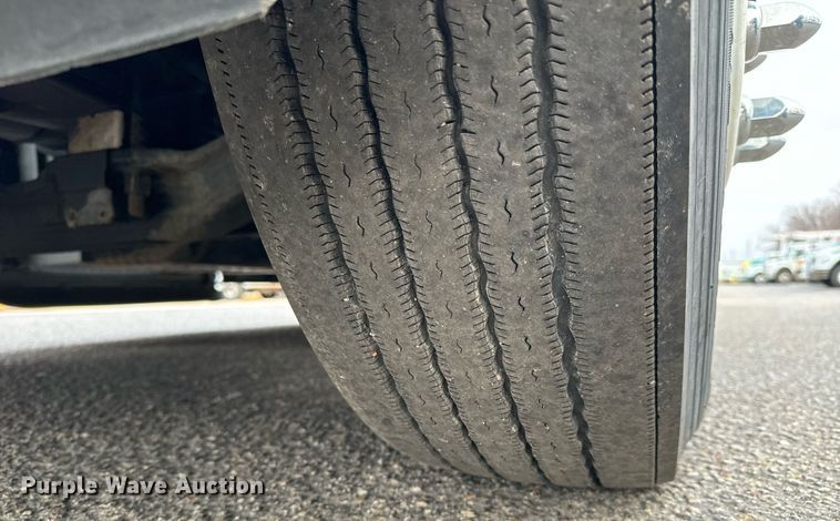 image for item NI9767 2018 Freightliner  Cascadia Evolution 125 semi truck