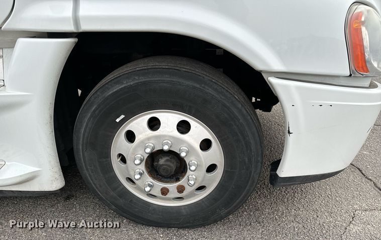 image for item NI9767 2018 Freightliner  Cascadia Evolution 125 semi truck