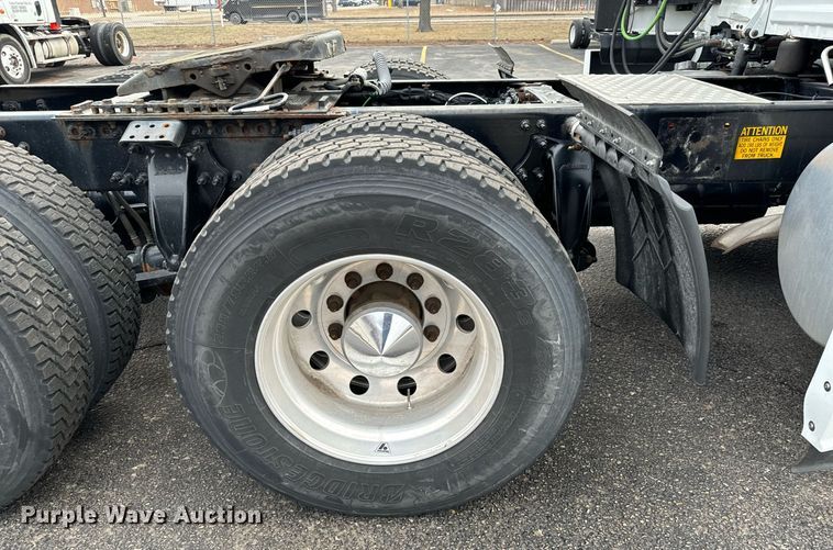 image for item NI9767 2018 Freightliner  Cascadia Evolution 125 semi truck