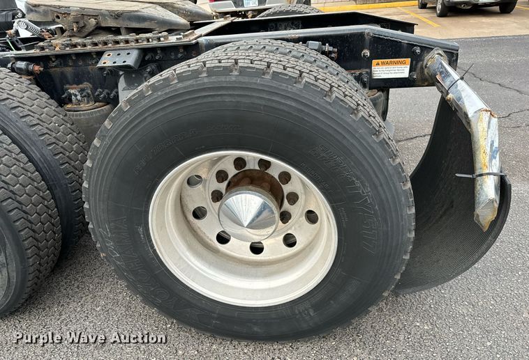 image for item NI9767 2018 Freightliner  Cascadia Evolution 125 semi truck