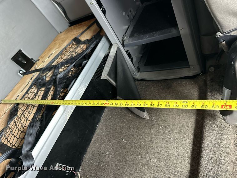 image for item NJ9291 2016 Peterbilt  579 semi truck