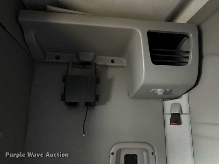 image for item NJ9291 2016 Peterbilt  579 semi truck