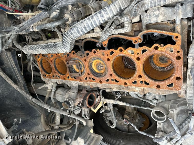 image for item NJ9291 2016 Peterbilt  579 semi truck