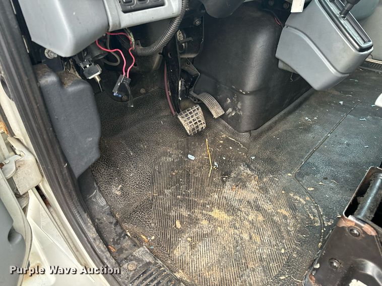 image for item NM9259 2007 International 4300 box truck