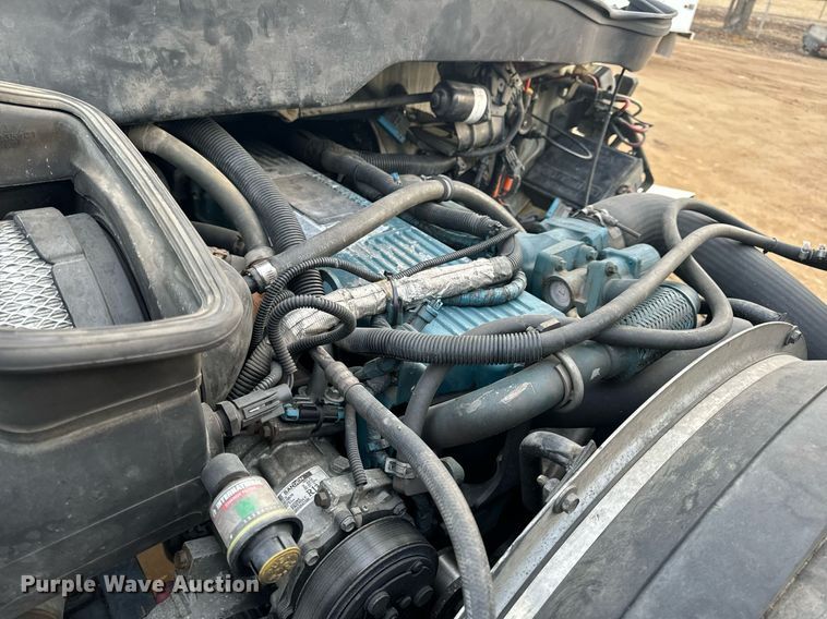 image for item NM9259 2007 International 4300 box truck