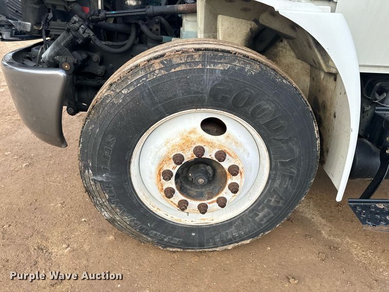 image for item NM9259 2007 International 4300 box truck