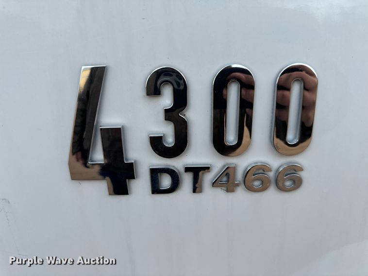 image for item NM9259 2007 International 4300 box truck