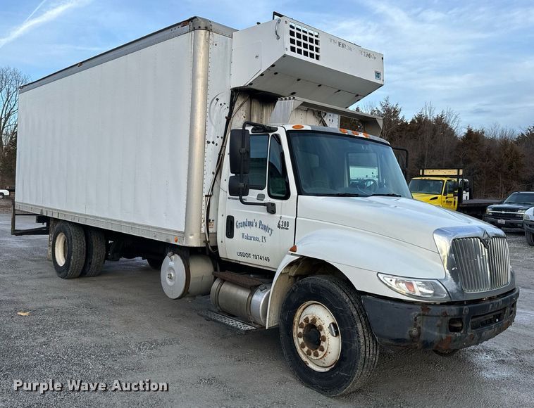 image for item NM9260 2005 International 4300 box truck
