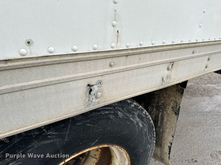 image for item NM9260 2005 International 4300 box truck