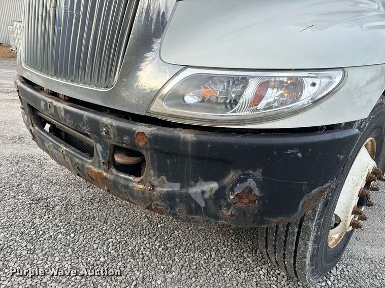 image for item NM9260 2005 International 4300 box truck