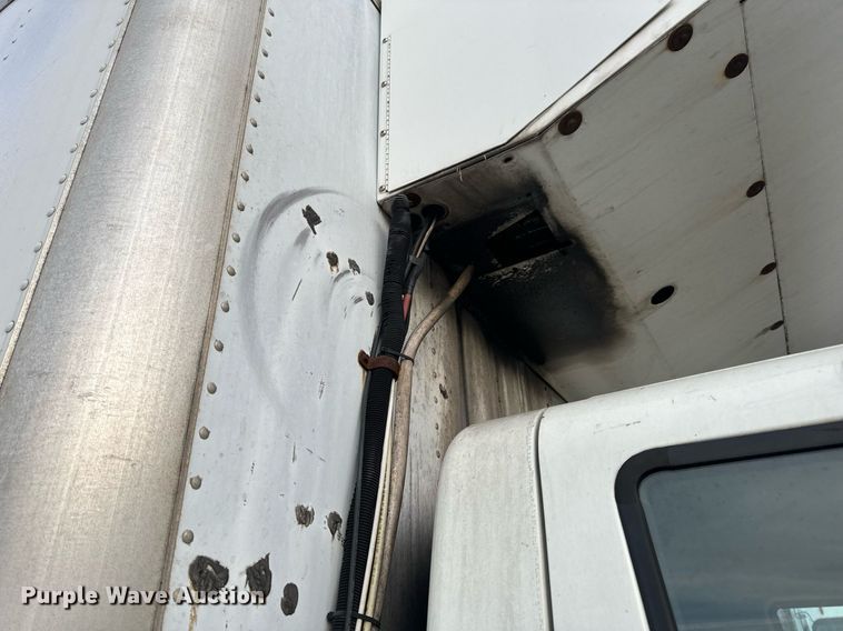 image for item NM9260 2005 International 4300 box truck