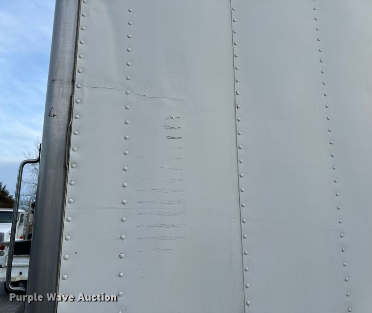 image for item NM9260 2005 International 4300 box truck