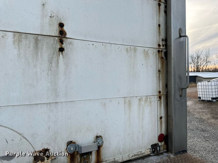 image for item NM9260 2005 International 4300 box truck