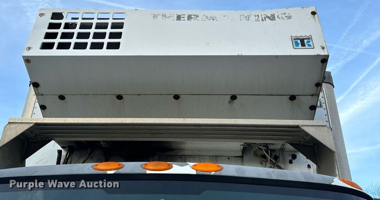 image for item NM9260 2005 International 4300 box truck