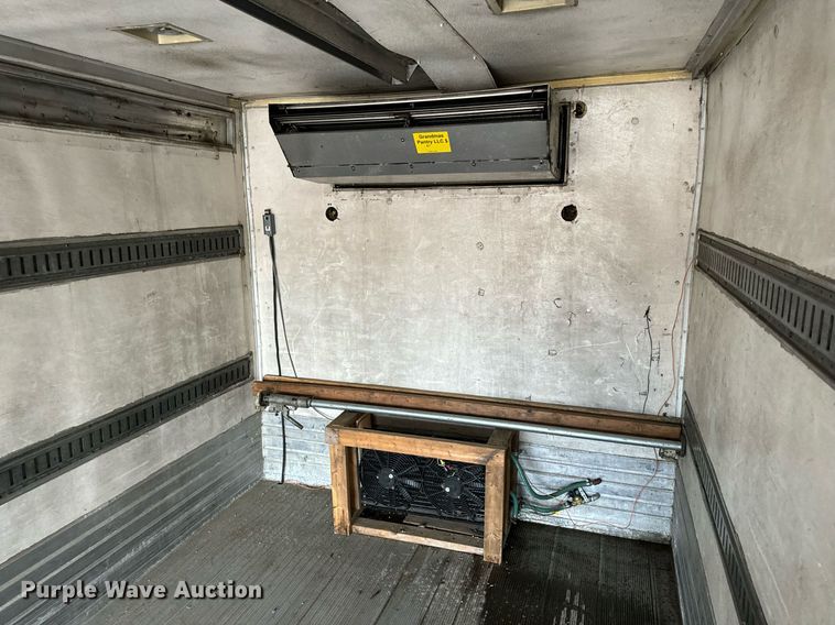 image for item NM9260 2005 International 4300 box truck