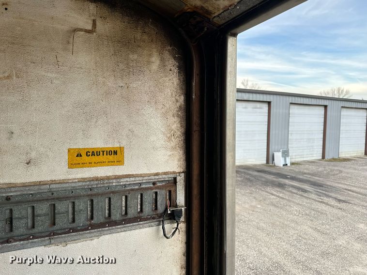 image for item NM9260 2005 International 4300 box truck