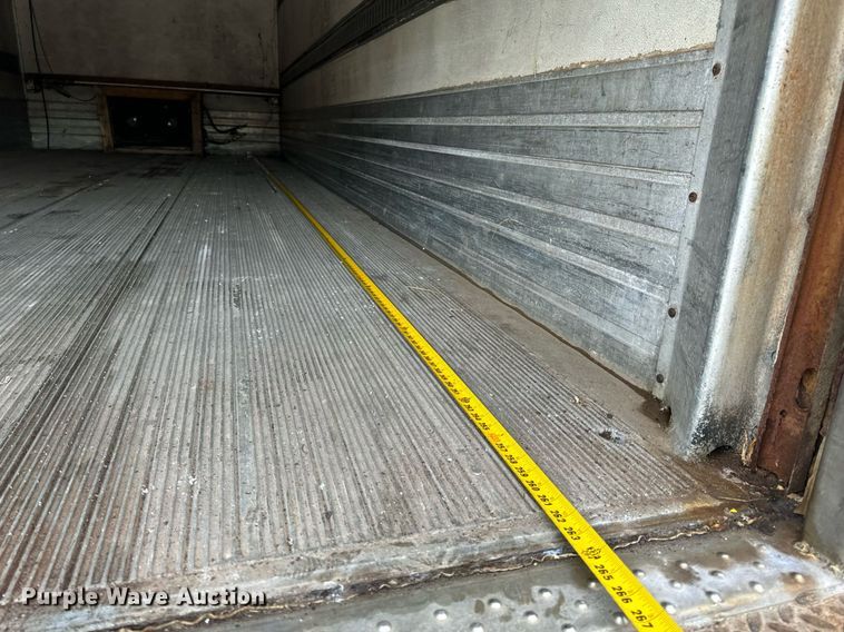 image for item NM9260 2005 International 4300 box truck