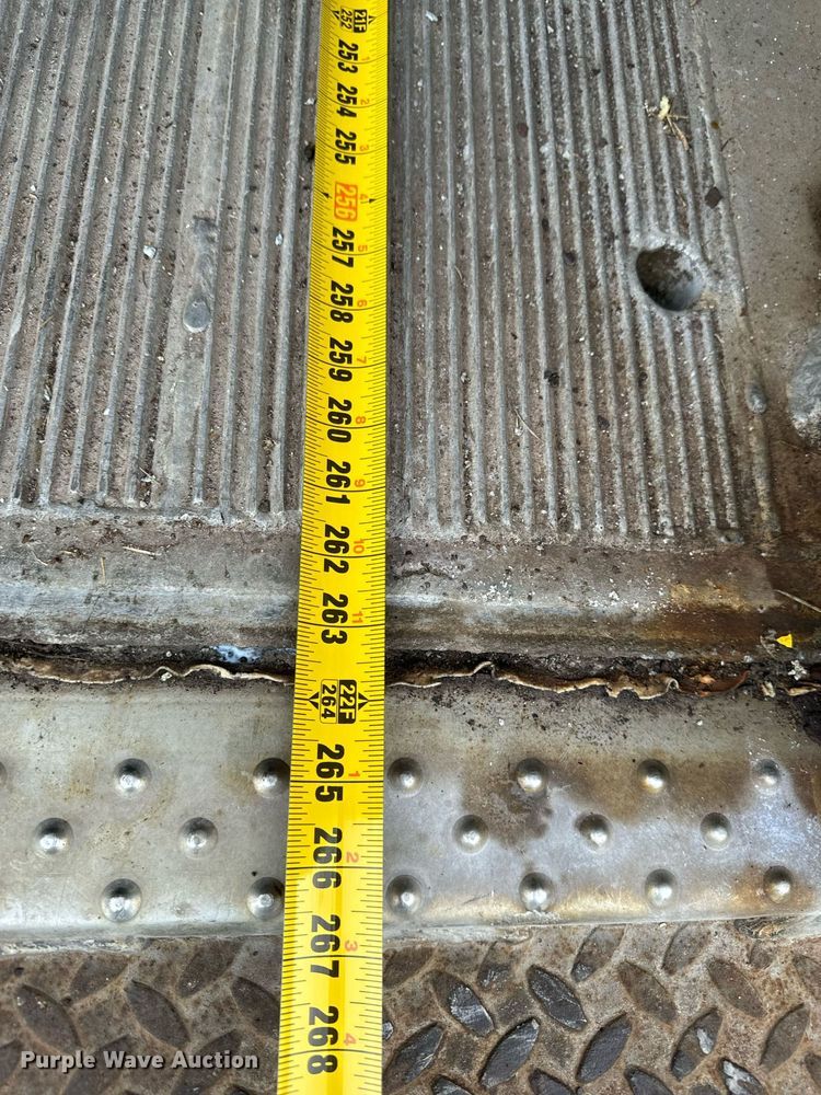 image for item NM9260 2005 International 4300 box truck