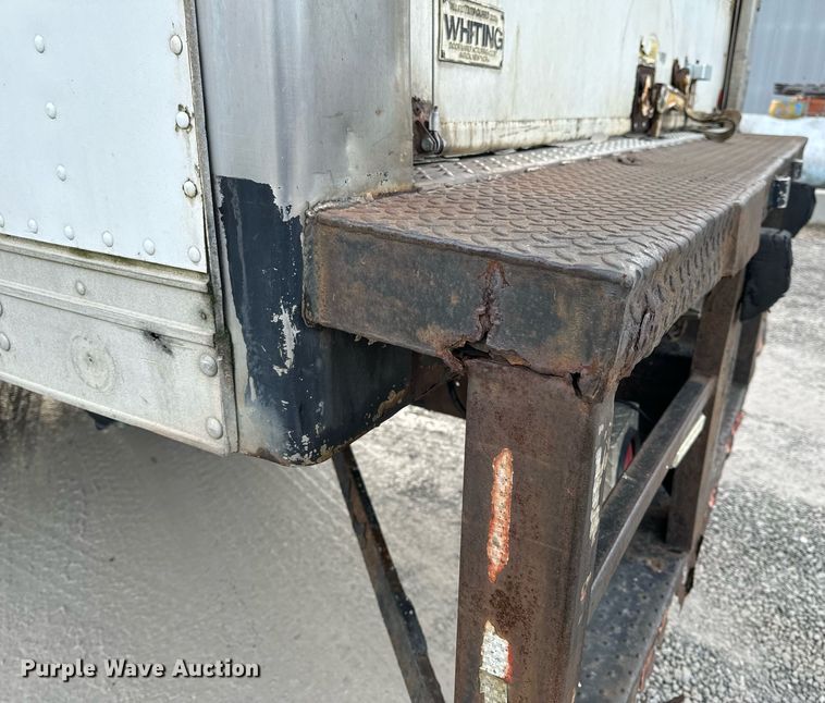 image for item NM9260 2005 International 4300 box truck