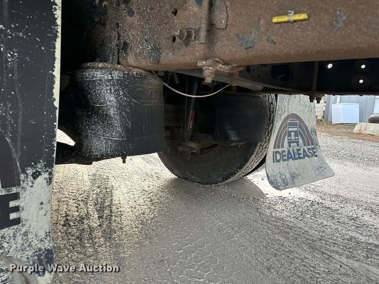 image for item NM9260 2005 International 4300 box truck