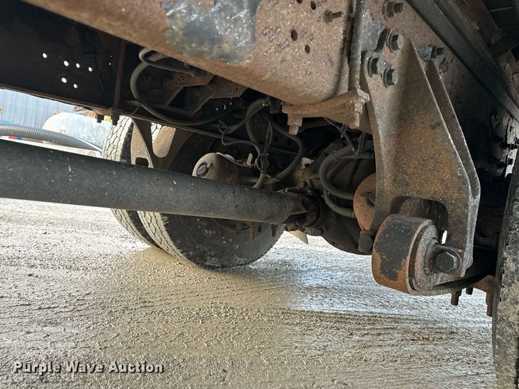 image for item NM9260 2005 International 4300 box truck