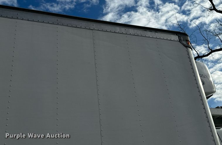 image for item NM9299 2007 Freightliner Business Class M2  refrigerated truck