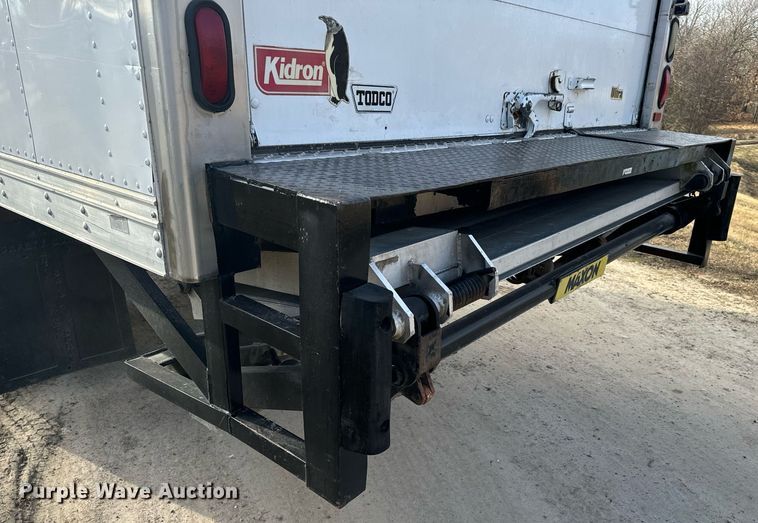 image for item NM9299 2007 Freightliner Business Class M2  refrigerated truck