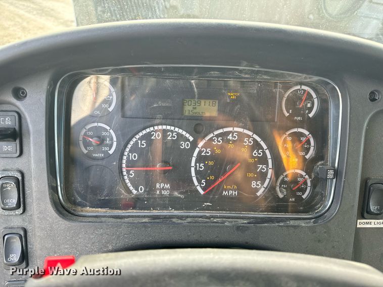 image for item NM9299 2007 Freightliner Business Class M2  refrigerated truck