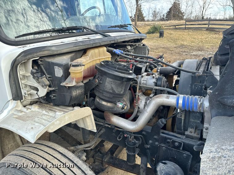 image for item NM9299 2007 Freightliner Business Class M2  refrigerated truck