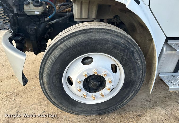 image for item NM9299 2007 Freightliner Business Class M2  refrigerated truck