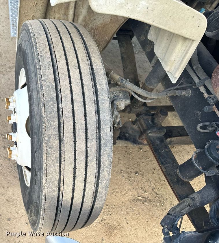 image for item NM9299 2007 Freightliner Business Class M2  refrigerated truck