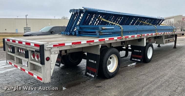 image for item NN9428 2013 Reitnouer  flatbed trailer