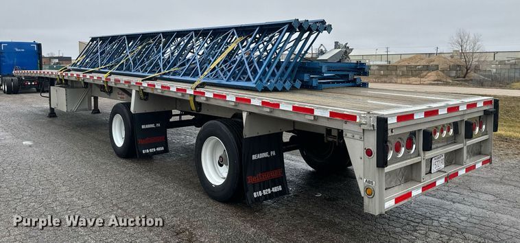 image for item NN9428 2013 Reitnouer  flatbed trailer