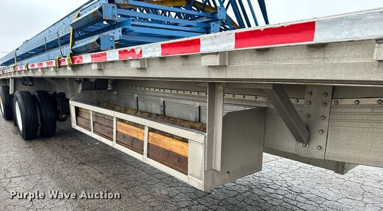 image for item NN9428 2013 Reitnouer  flatbed trailer
